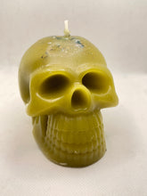 Load image into Gallery viewer, Skull Candle 9 oz
