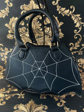 Load image into Gallery viewer, Spooky Bat Purse- Black
